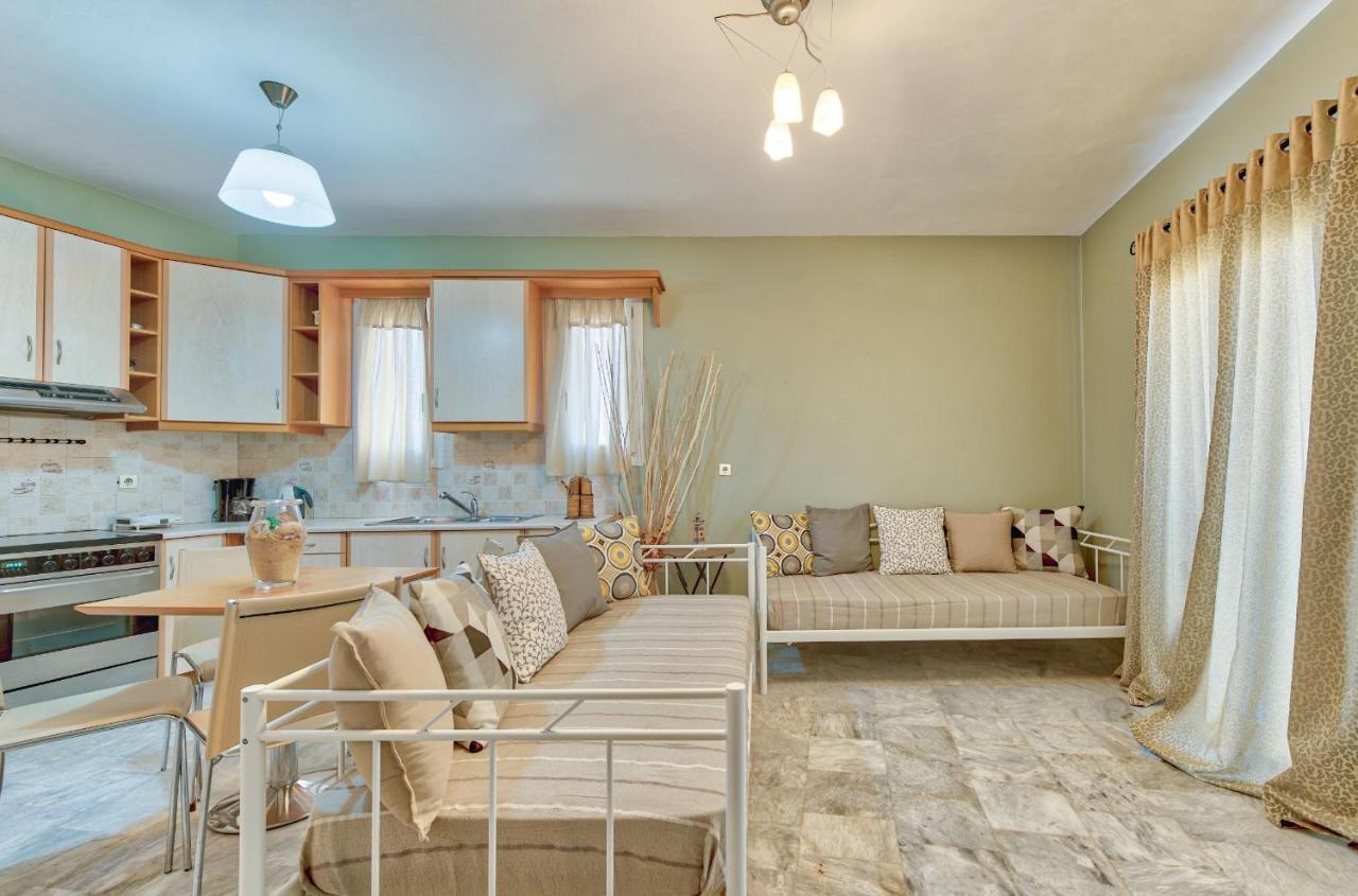Avesta Apartments - 200M From The Beach Vasilikí エクステリア 写真