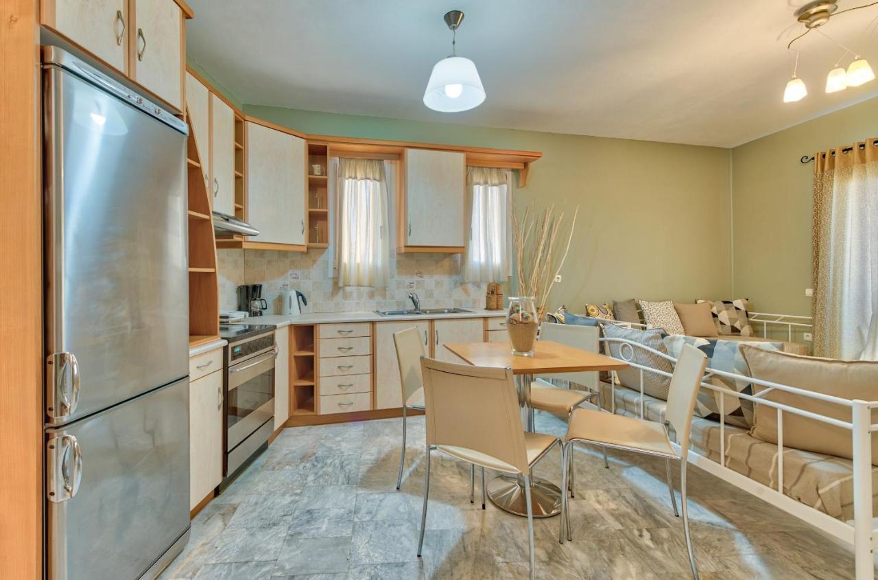 Avesta Apartments - 200M From The Beach Vasilikí エクステリア 写真